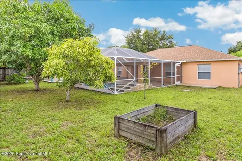 391 Bougainvillea Street NW Palm Bay FL 32907