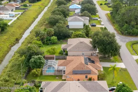 391 Bougainvillea Street NW Palm Bay FL 32907