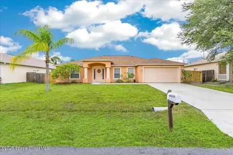 391 Bougainvillea Street NW Palm Bay FL 32907