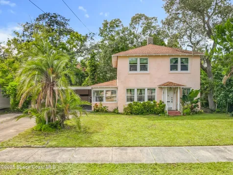 824 Indian River Avenue Titusville FL 32780