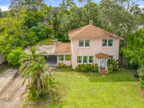 824 Indian River Avenue Titusville FL 32780