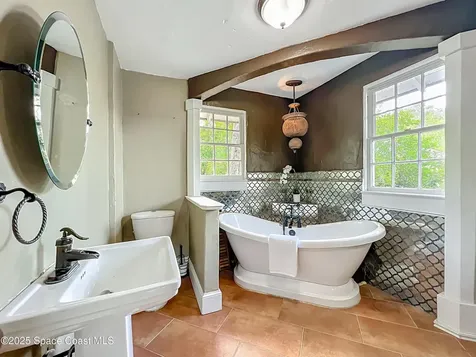 824 Indian River Avenue Titusville FL 32780