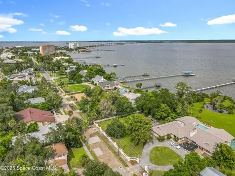 824 Indian River Avenue Titusville FL 32780