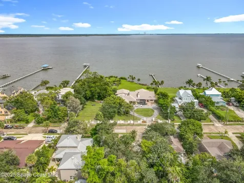 824 Indian River Avenue Titusville FL 32780