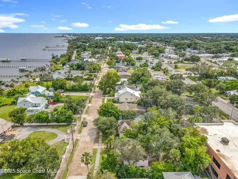 824 Indian River Avenue Titusville FL 32780