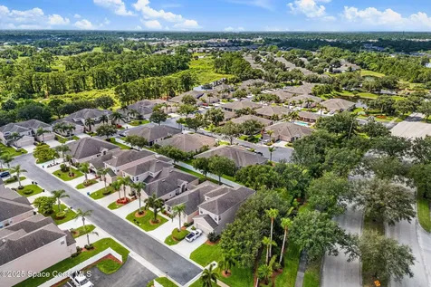 1910 Muirfield Way SE Palm Bay FL 32909