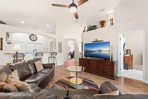1910 Muirfield Way SE Palm Bay FL 32909