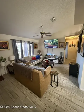 1929 Lynn River Drive Deltona FL 32738