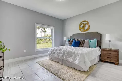 3075 Langmaid Avenue SE Palm Bay FL 32909