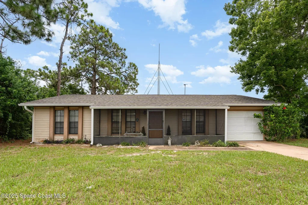 1666 Uniontown Street SE Palm Bay FL 32909