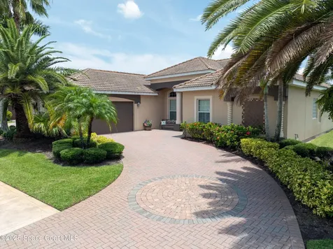 1522 Tralee Bay Avenue Melbourne FL 32940
