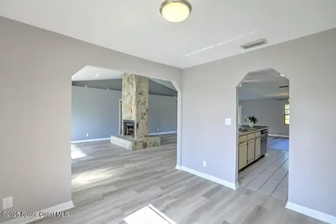 123 Friar Court Sebastian FL 32958