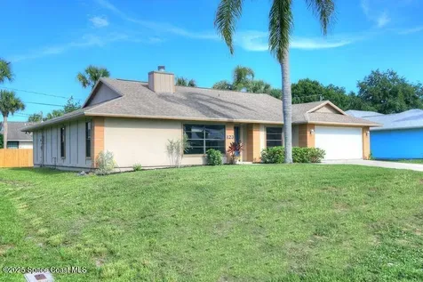 123 Friar Court Sebastian FL 32958