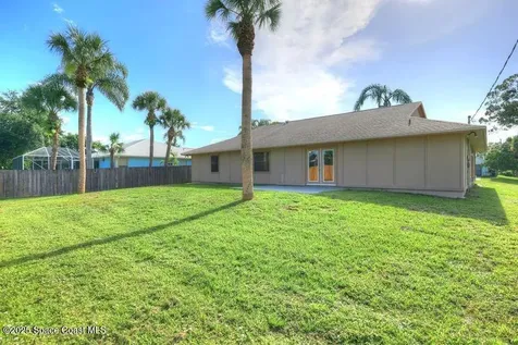 123 Friar Court Sebastian FL 32958