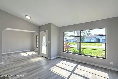 123 Friar Court Sebastian FL 32958