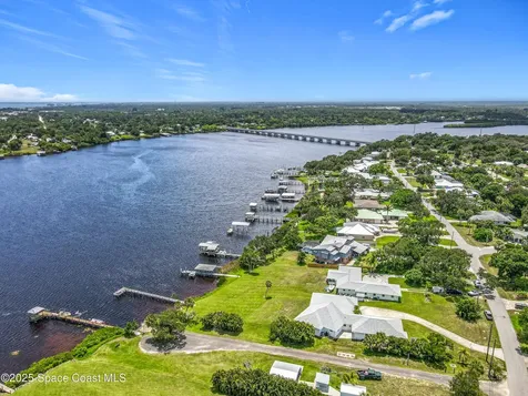 9860 Riverview Drive Sebastian FL 32976