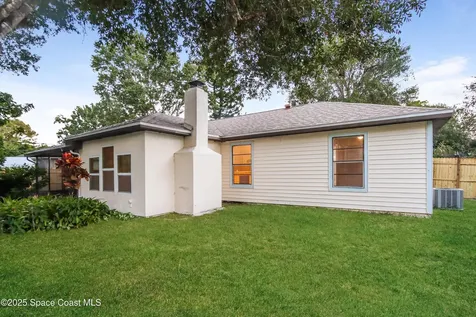1383 Illinois Street NW Palm Bay FL 32907