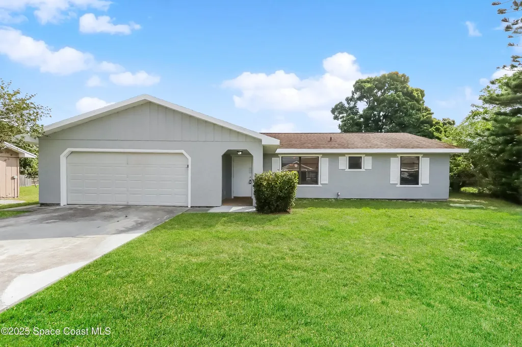 901 SE Odonnell Lane Port St. Lucie FL 34983