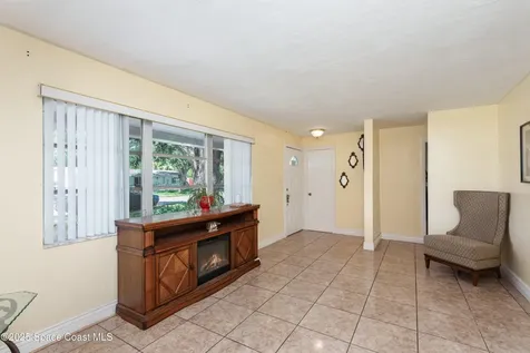 15 Skyline Boulevard Merritt Island FL 32953