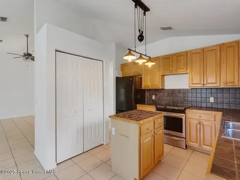 8020 E 98th Avenue Vero Beach FL 32967