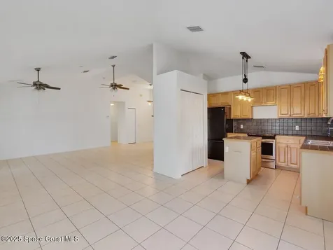 8020 E 98th Avenue Vero Beach FL 32967