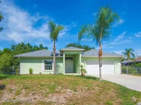 8020 E 98th Avenue Vero Beach FL 32967