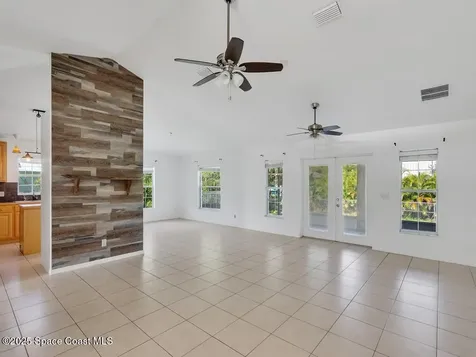 8020 E 98th Avenue Vero Beach FL 32967