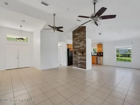 8020 E 98th Avenue Vero Beach FL 32967
