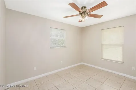 1076 Ivanhoe Street NW Palm Bay FL 32907