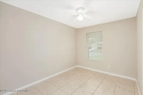 1076 Ivanhoe Street NW Palm Bay FL 32907