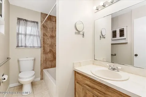 1076 Ivanhoe Street NW Palm Bay FL 32907