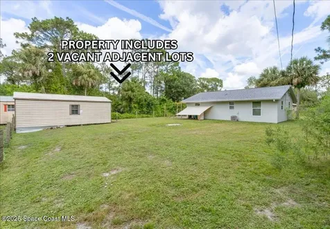 1076 Ivanhoe Street NW Palm Bay FL 32907