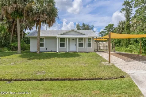 1076 Ivanhoe Street NW Palm Bay FL 32907