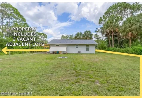 1076 Ivanhoe Street NW Palm Bay FL 32907