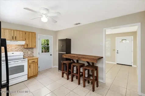 1076 Ivanhoe Street NW Palm Bay FL 32907