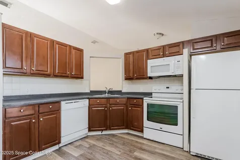 785 2nd Place SW Vero Beach FL 32962