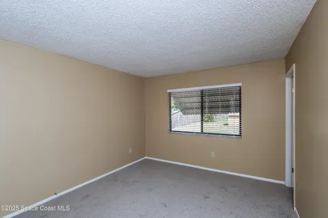 1511 Fairlee Avenue NW Palm Bay FL 32907