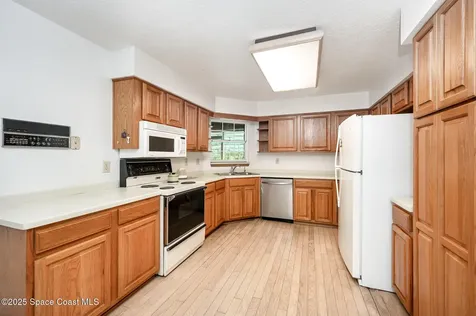 4625 Hidden Lakes Place Melbourne FL 32934