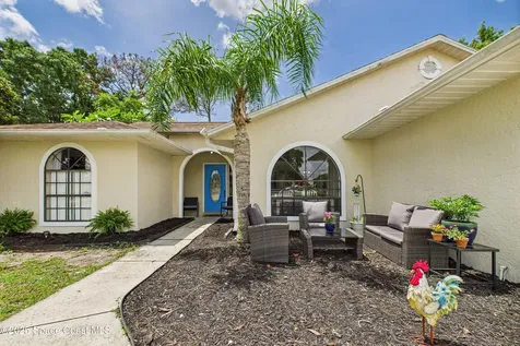 136 Emerson Drive NW Palm Bay FL 32907