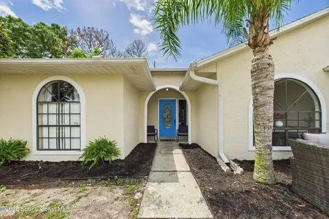 136 Emerson Drive NW Palm Bay FL 32907
