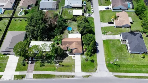 136 Emerson Drive NW Palm Bay FL 32907