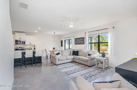 1494 Mineral Loop Drive NW Palm Bay FL 32907