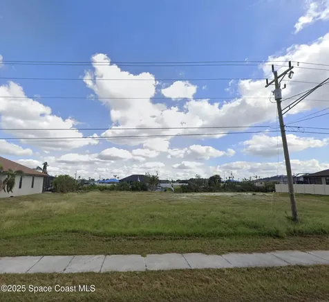 2513 Surfside Boulevard Cape Coral FL 33914
