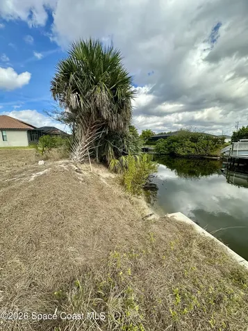 2513 Surfside Boulevard Cape Coral FL 33914