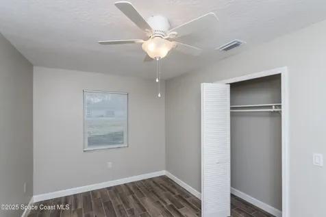 146 Okeefe Street SE Palm Bay FL 32909