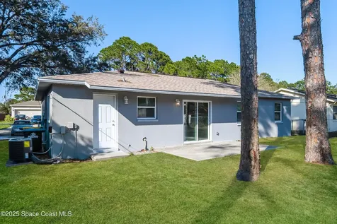 146 Okeefe Street SE Palm Bay FL 32909
