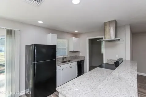 146 Okeefe Street SE Palm Bay FL 32909