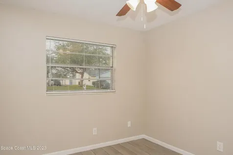 1137 Swan Street Melbourne FL 32935