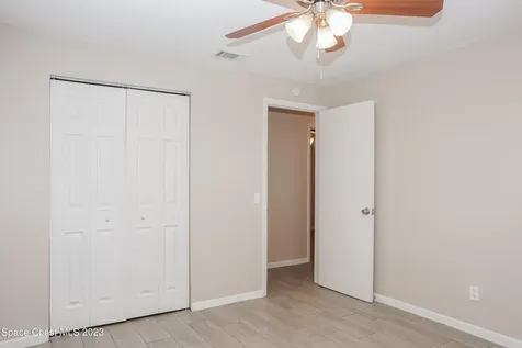 1137 Swan Street Melbourne FL 32935