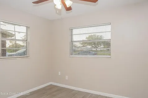 1137 Swan Street Melbourne FL 32935
